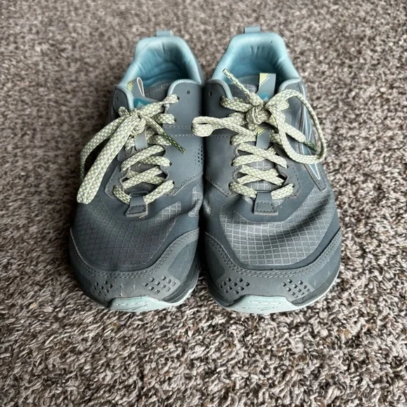 Altra Women’s 8 Lone Peak 5 Grey Blue Trail Hiking Athletic Shoe - Picture 2 of 9
